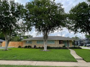 5102 Libbey Ln, Houston, TX 77092