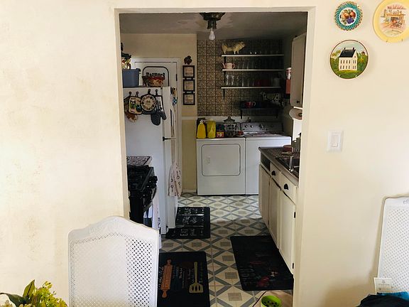 5th image of 3512 Broaddus Ave