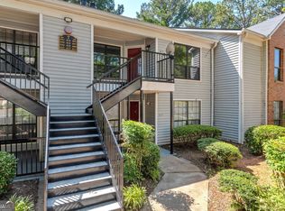 617 Windchase Ln, Stone Mountain, GA