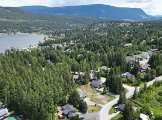 2902 Cedar Dr, Columbia Shuswap, BC V0E 2W2