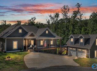 2567 Lookout Mountain Dr, Scottsboro, AL 35769