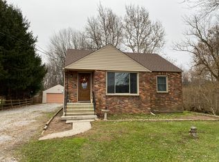 3635 W Smith Rd, Lambertville, MI 48144