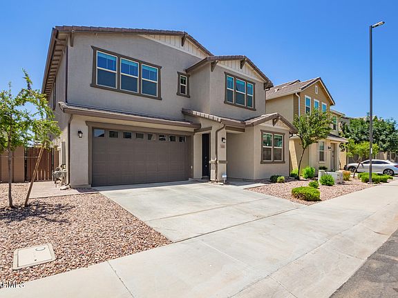 3rd image of 1081 E ARMSTRONG Way