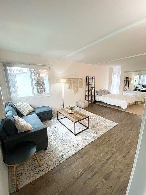 1st image of 520 Calle La Roda #229