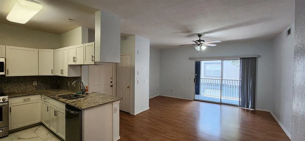 2 bed, 2.0 bath, 1115 sqft, $1,550 — Photo 3