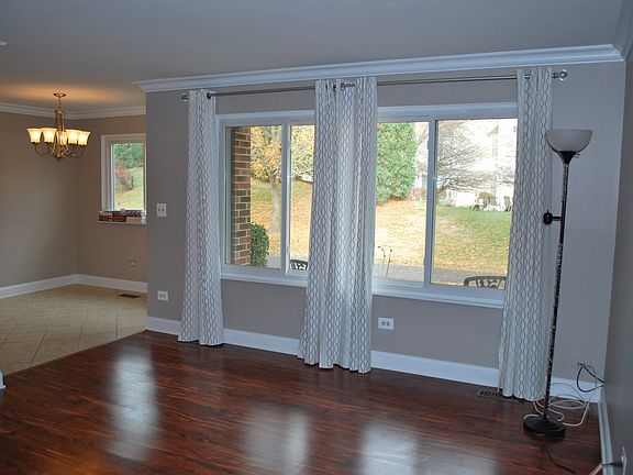 5th image of 609 N Deer Run Dr