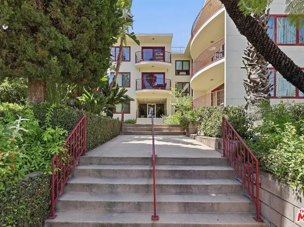 3407 Huxley St APT 36, Los Angeles, CA 90027