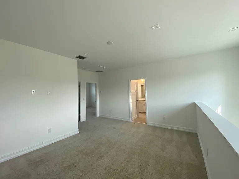 7530 Rockefeller Dr — Photo 7