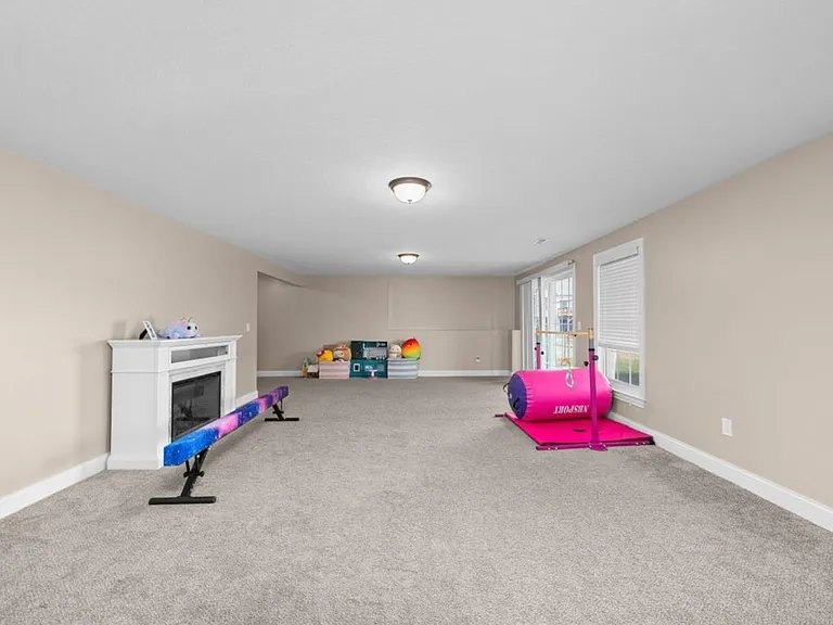 67 Cobblestone Ln — Photo 34