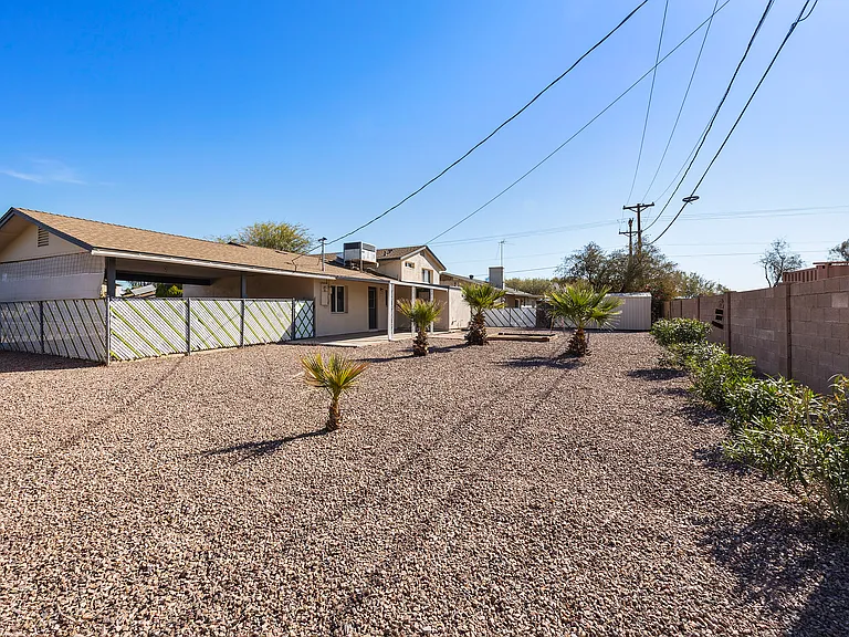 8743 E Berridge Ln — Photo 31