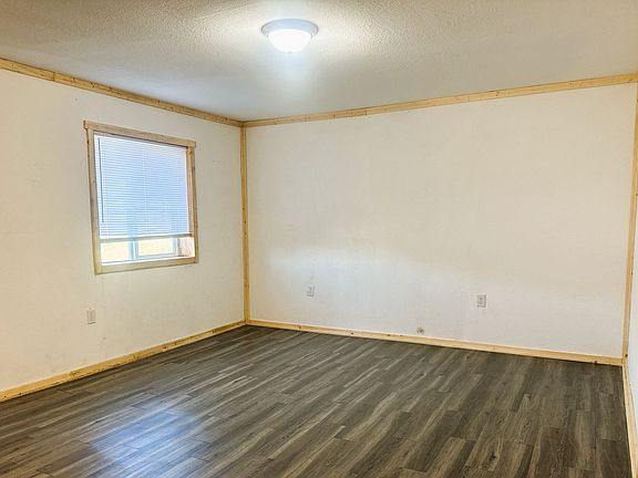 4th image of 2881 Elvira Ave #15