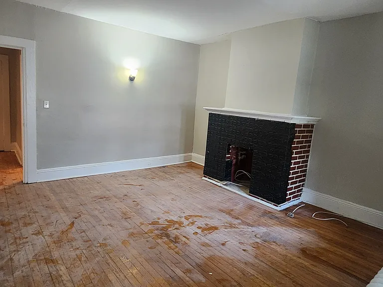 542 Washington Ave — Photo 7