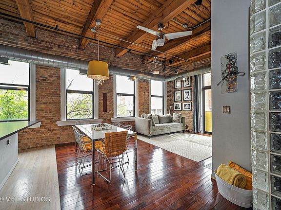 4th image of 2511 W Moffat St APT 205