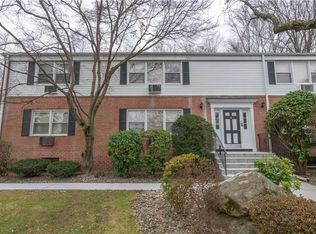 11 Lenox Ct APT 1001, Suffern, NY 10901