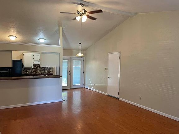 3rd image of 5732 Baker Dr