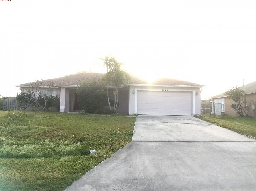 1st image of 3075 SE Galt Cir