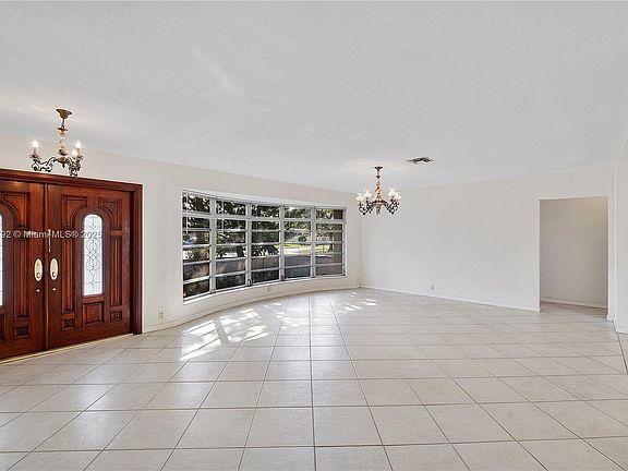 5th image of 3800 N 36th Ave