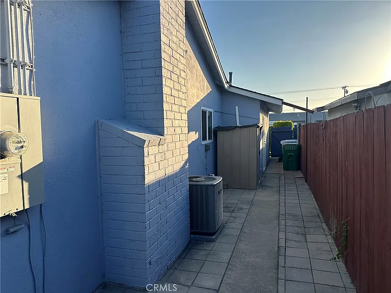 16400 Dana Cir — Photo 19
