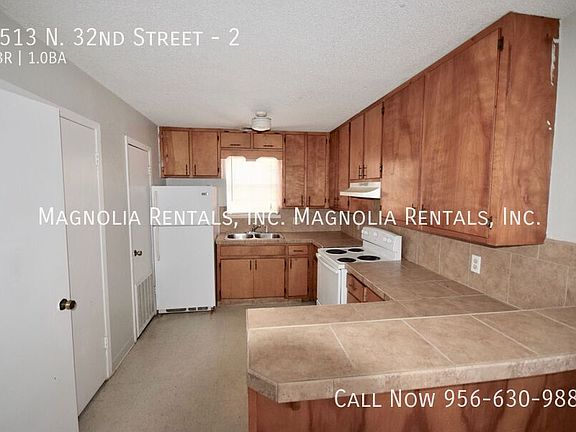 4th image of 2513 N 32nd St APT 2