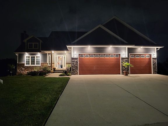 2nd image of 4000 Lakeland Ct