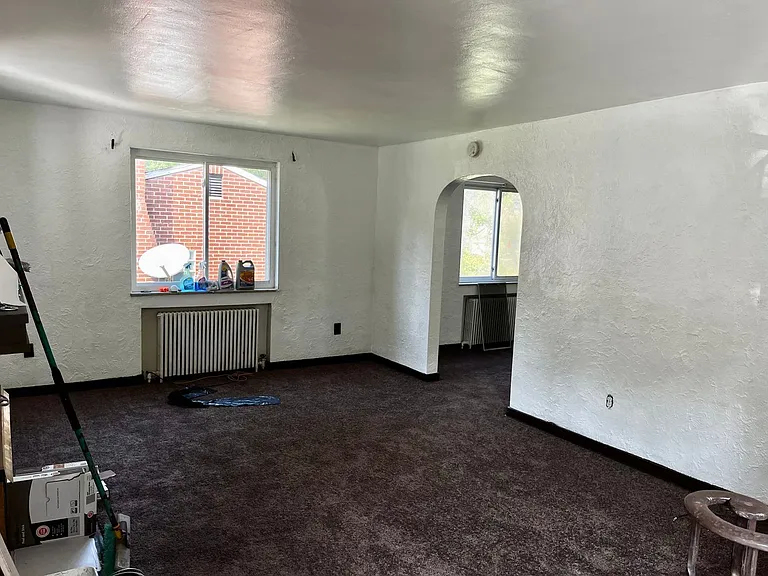 2156 Sampson St — Photo 4