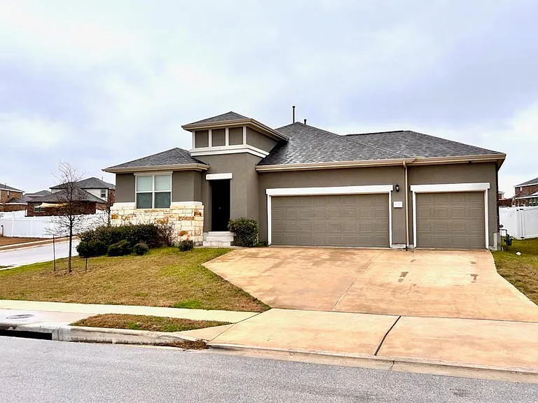 5717 Lehman Way — Photo 2