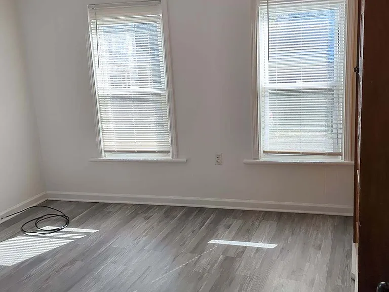775 Lucas Pl — Photo 11