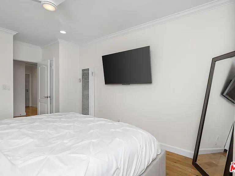 2101 Ocean Ave #17 — Photo 14