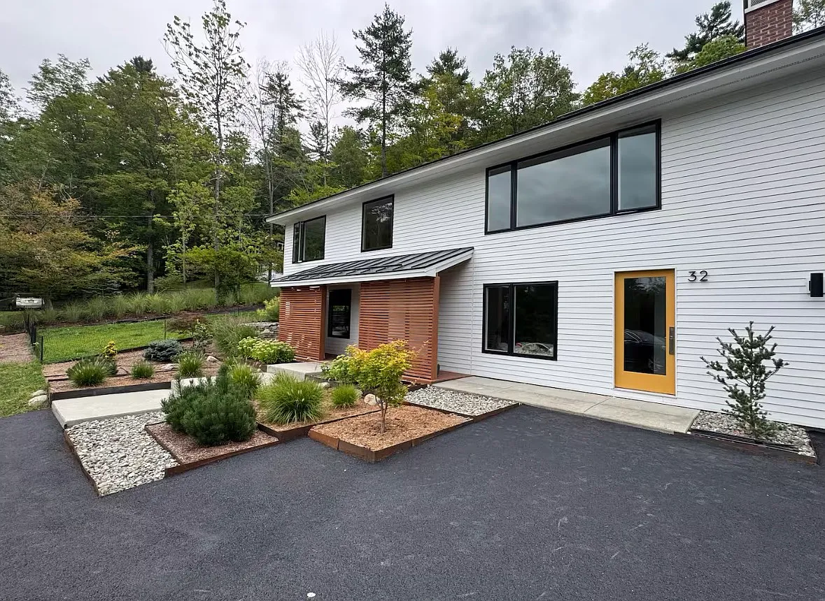 Building Photo - 32 Rayton Rd