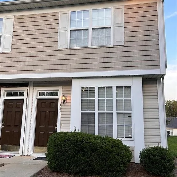 428 Goldstaff Ln — Photo 1