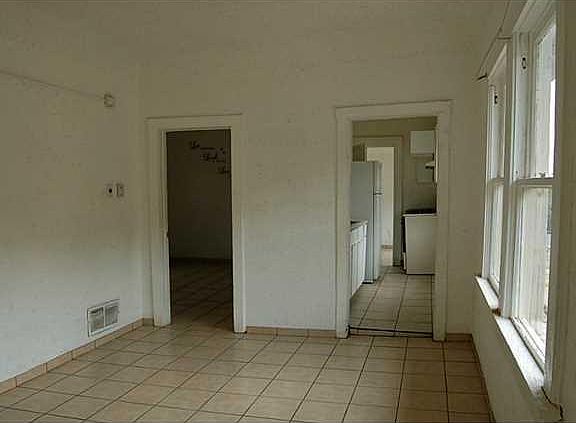 5th image of 2316 Federal Ave #A&b