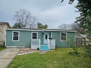 820 12th Ave N, Texas City, TX 77590