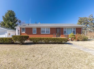 1712 W Ogden Cir, Benton Harbor, MI 49022