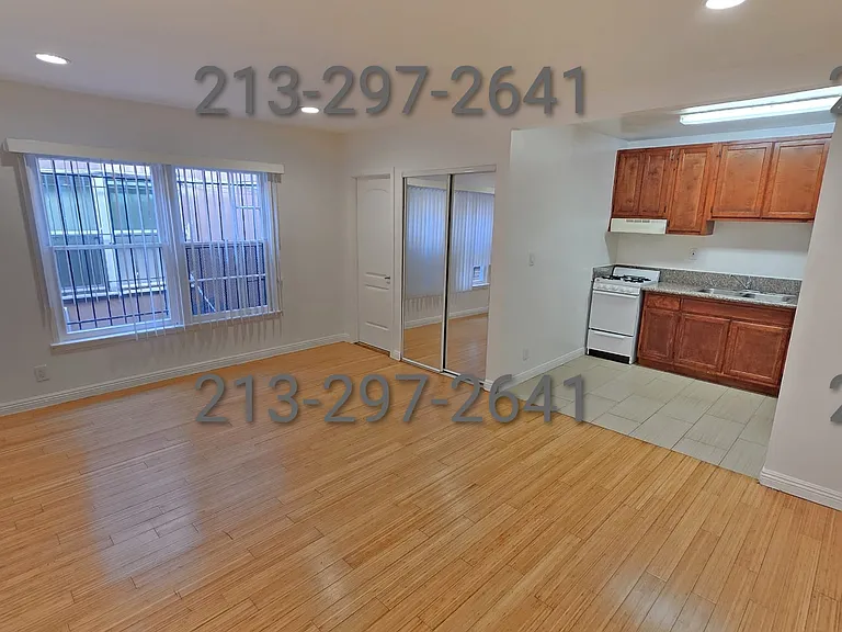 619 S Rampart Blvd #105 — Photo 2
