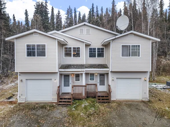 2044 Chief John Dr, Fairbanks, AK 99709