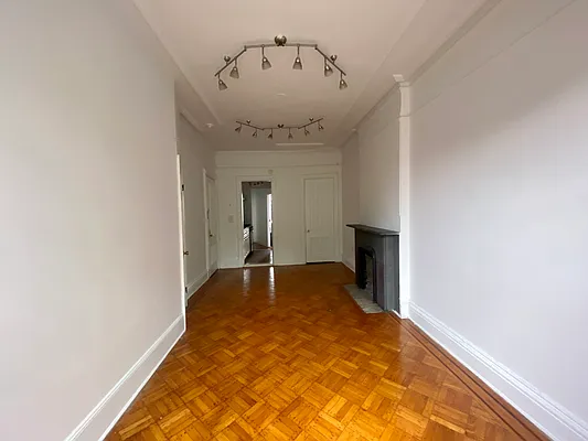 Rented by Compass | media 16