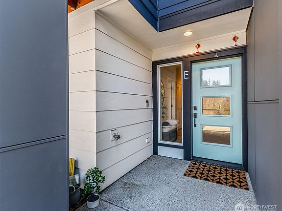 3rd image of 23712 8th Street SE #E