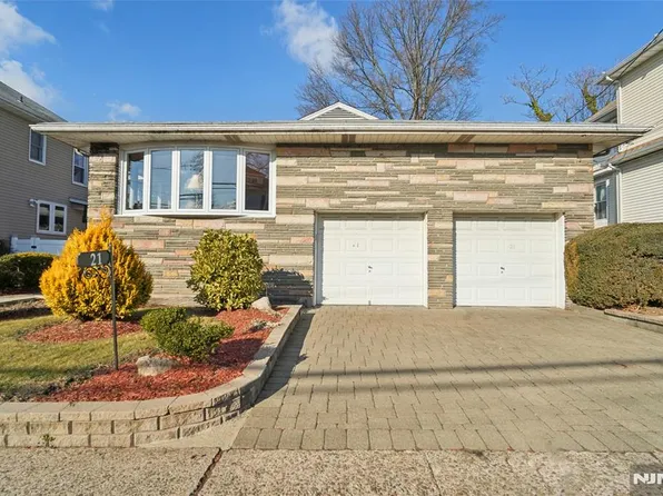 21 E Central Ave, Bergenfield, NJ 07621