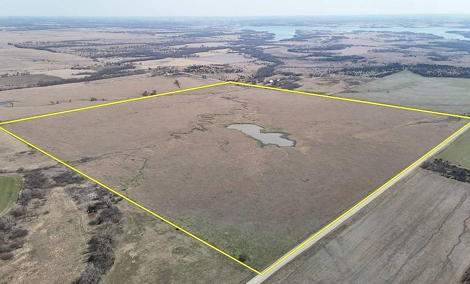 1st image of 285 S Wanamaker Rd