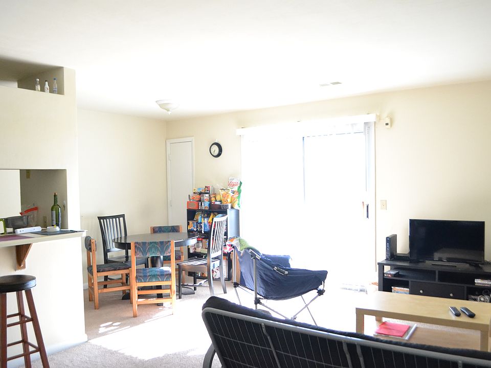 1st image of 1207 University Ter APT L