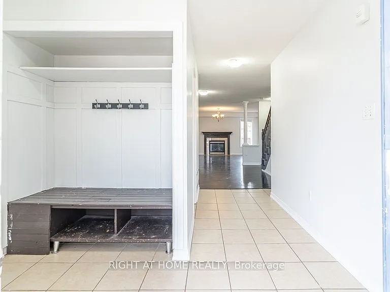 1373 Hunter St — Photo 4