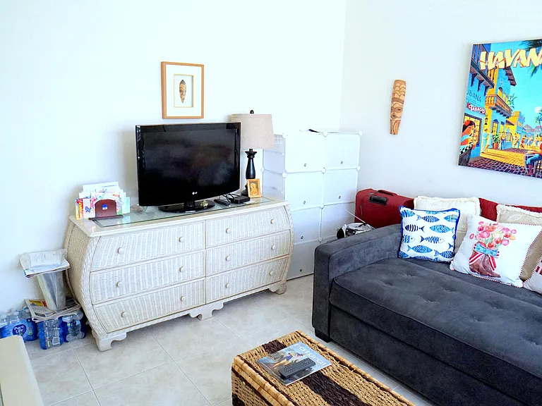 7286 Huntington Ln #306 — Photo 20