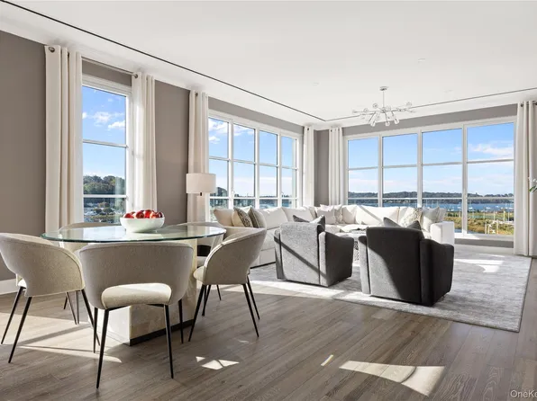 100 Garvies Point Road #1324, Glen Cove, NY 11542