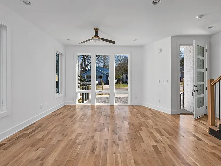 1934 Britt Pl — Photo 5