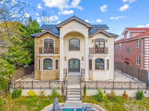 24620 Alameda Ave, Little Neck, NY 11362