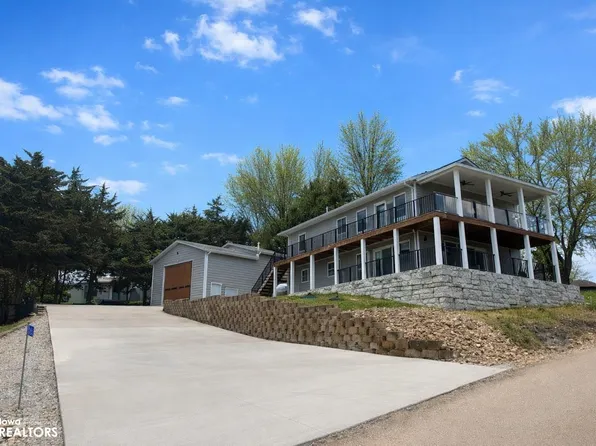 5252 N Lakeshore Dr, Brooklyn, IA 52211