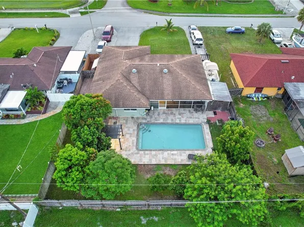2642 44th TER SW, NAPLES, FL 34116