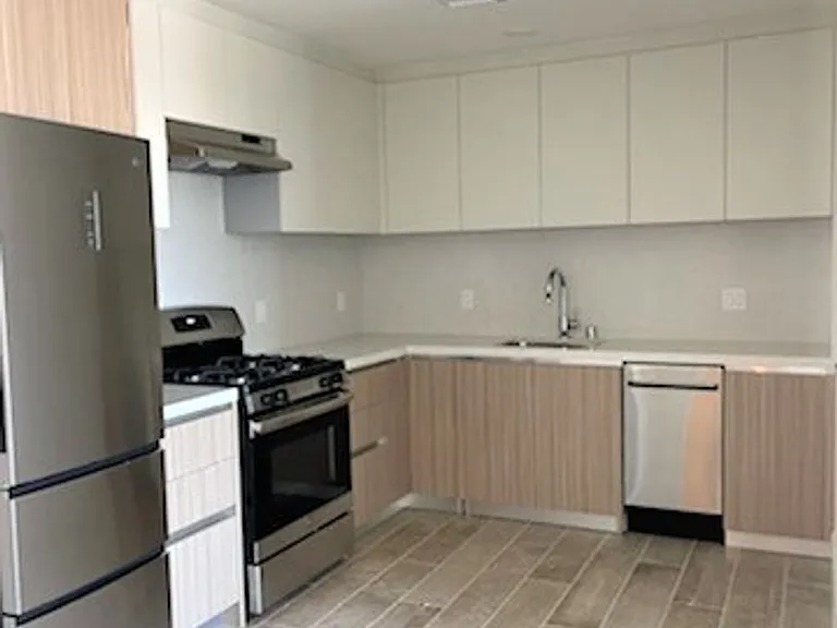 11272 Nebraska Ave — Photo 4