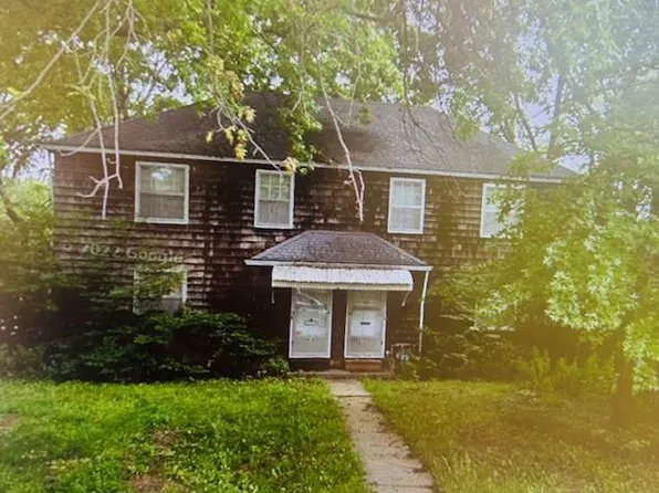 636 E 63rd Ter, Kansas City, MO 64110