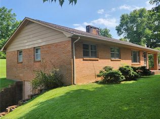 190 Churchview Ln, Wilkesboro, NC 28697